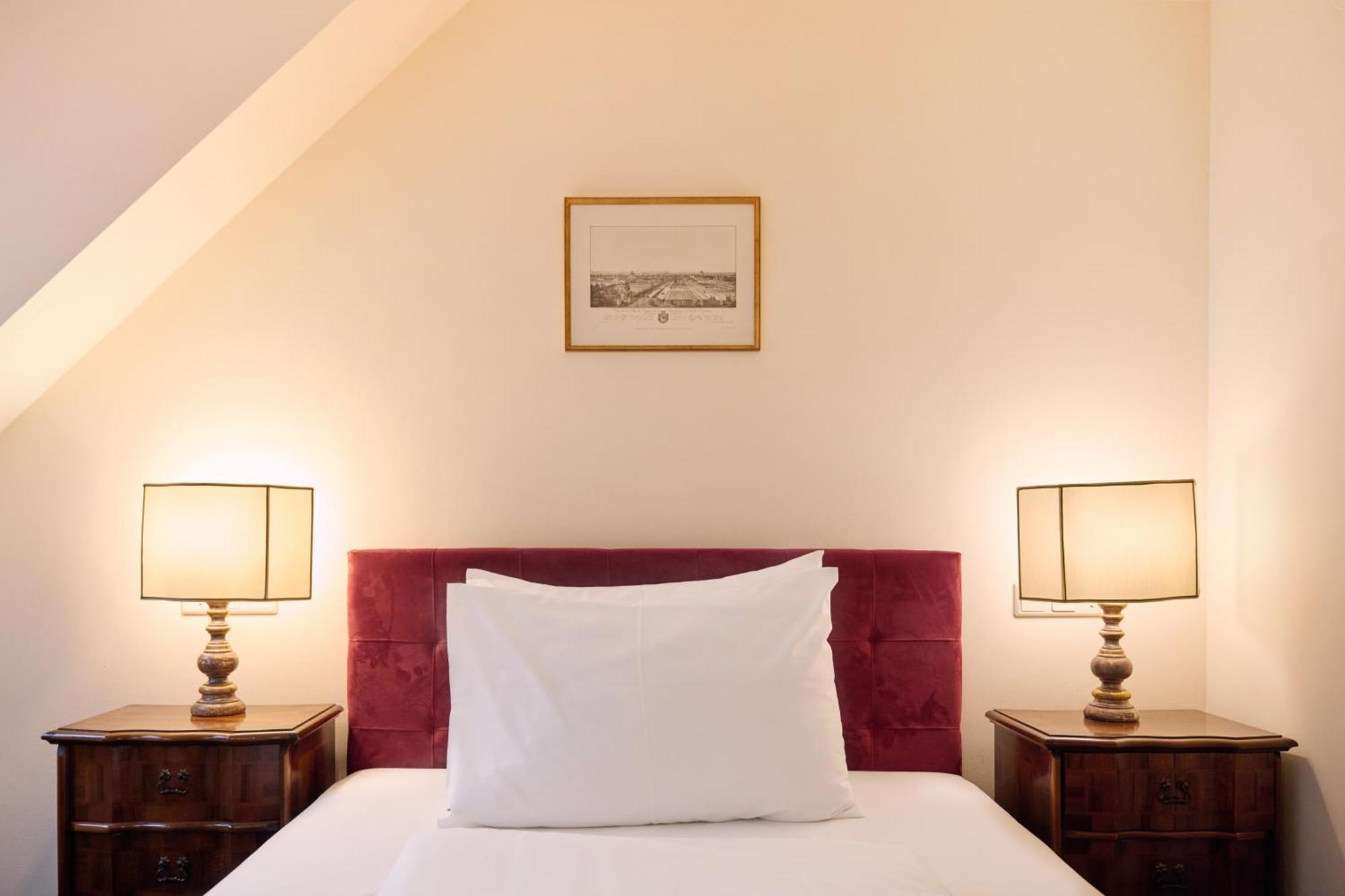 Graben 4*