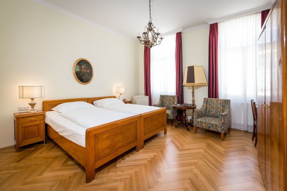 Hotel Graben 4*