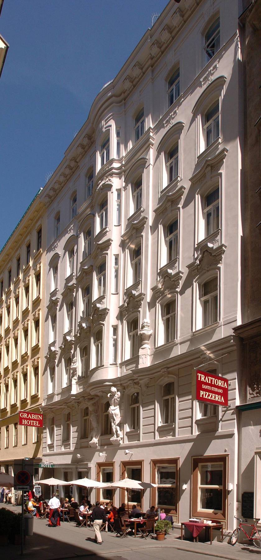 Hotel Graben 4*